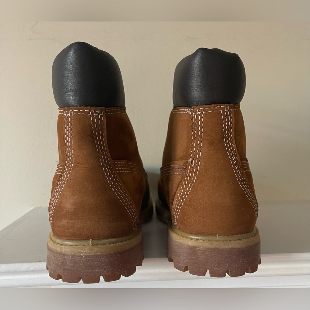 Timberland Women’s Ek 6 Inch Premium Boots Wheat Nubuck Size 8 EUC - Picture 5 of 8
